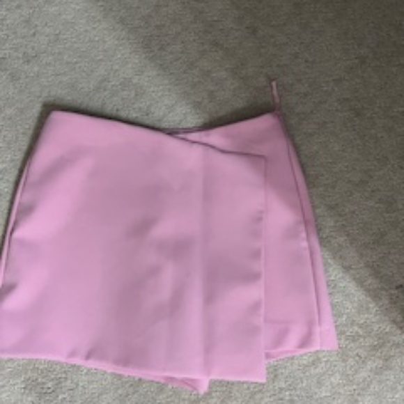 Black & Pink Zara skorts - Picture 2 of 2